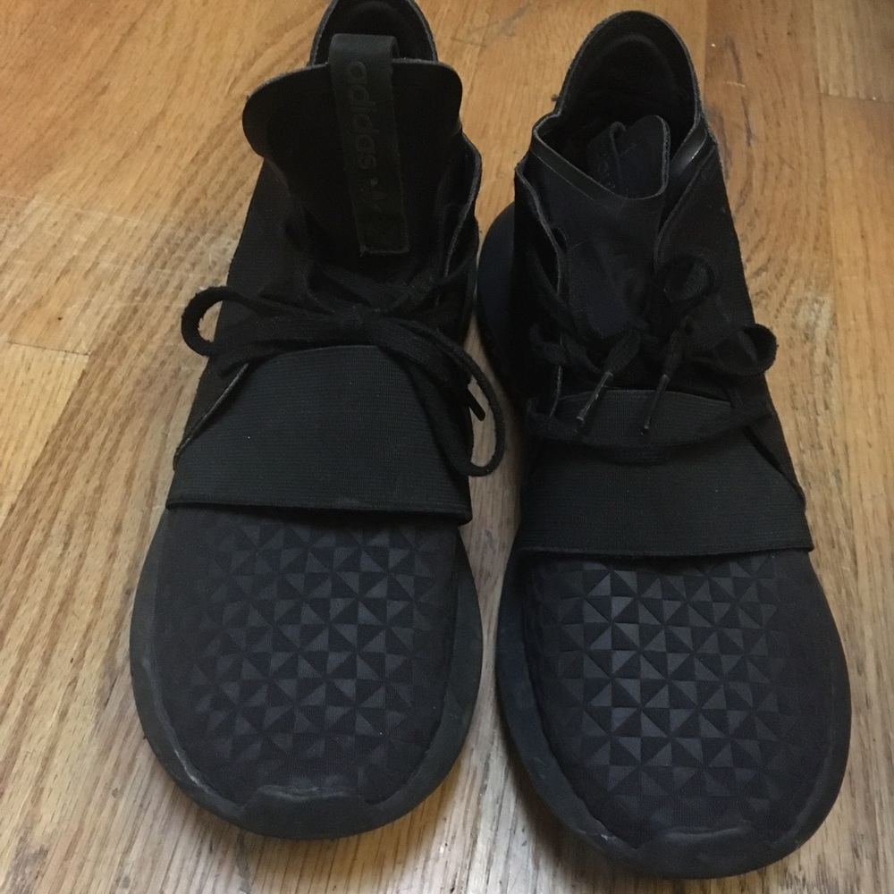 Adidas Tubular Sneakers